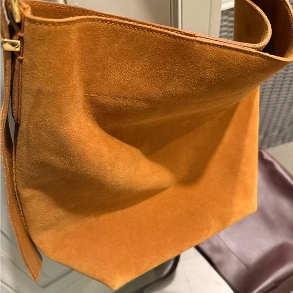 Madewell Essential Bucket Bags-Wine/Brown and Tan great condition Women's Bags- - Picture 5 of 5